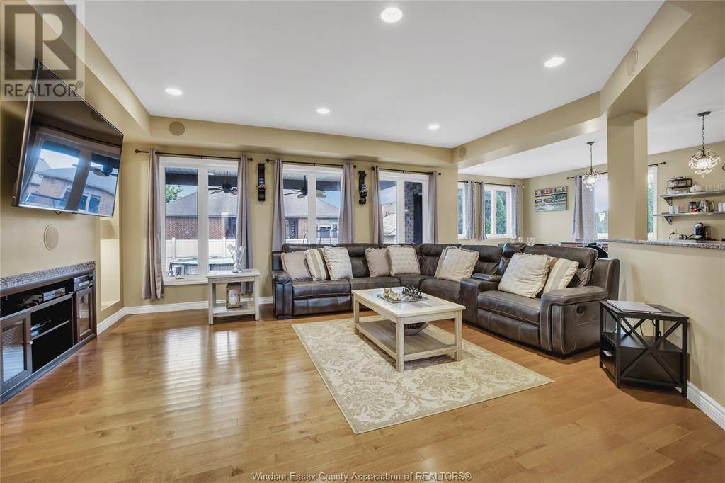 Tecumseh, ON N9K0A3,12337 CANDLEWOOD DRIVE