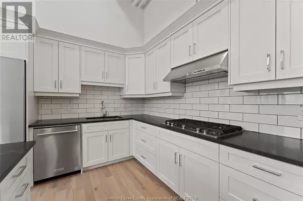 Amherstburg, ON N9V2H4,247 BROCK ST #204