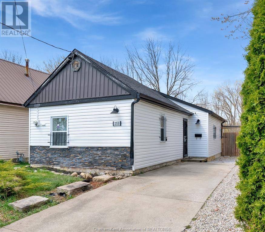 255 King STREET East, Chatham, ON N7M3N5