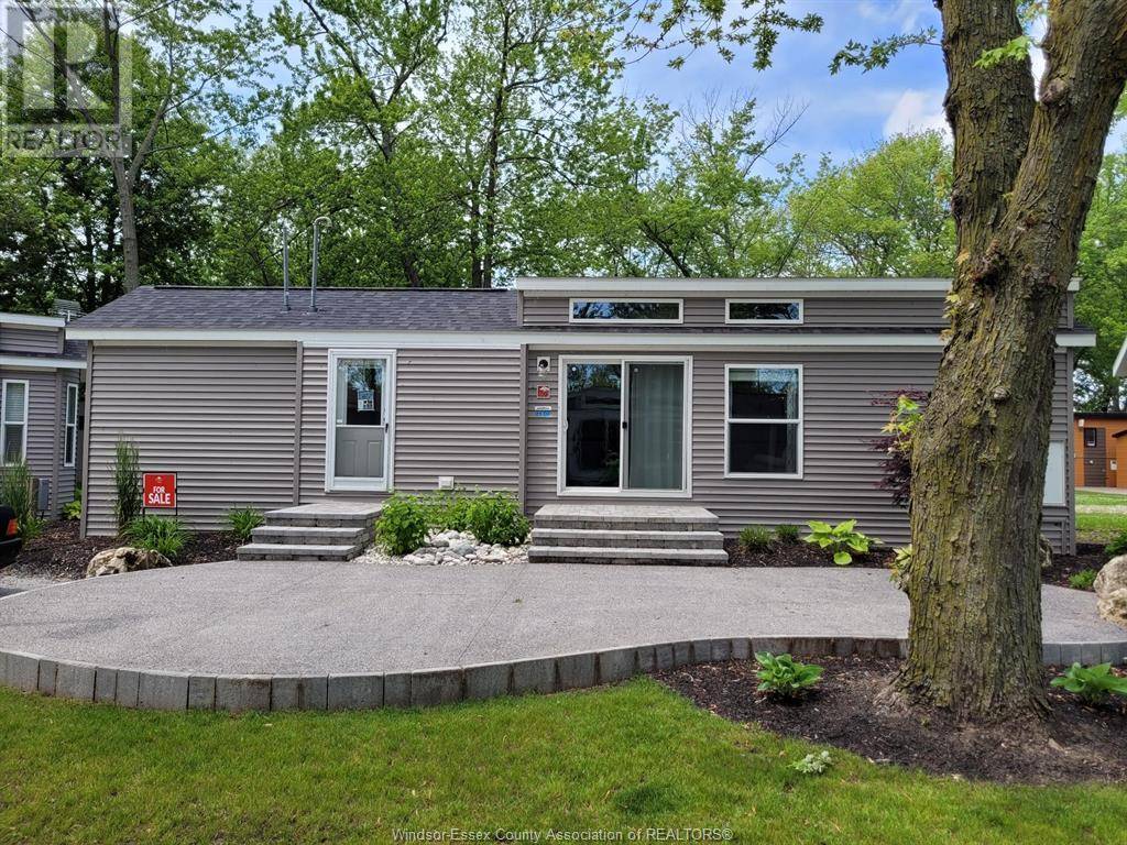 981 COUNTY RD 2 #601, Lakeshore, ON N8L1B4
