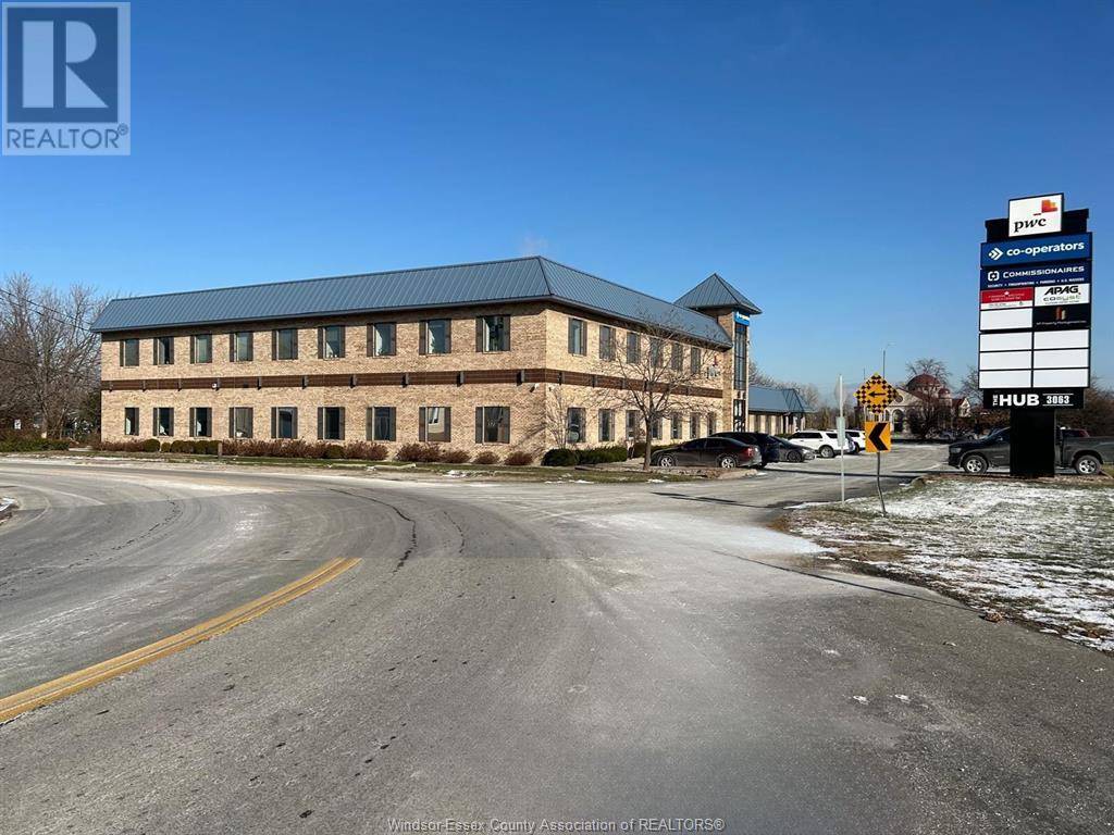 Windsor, ON N8W3R4,3063 WALKER RD #101