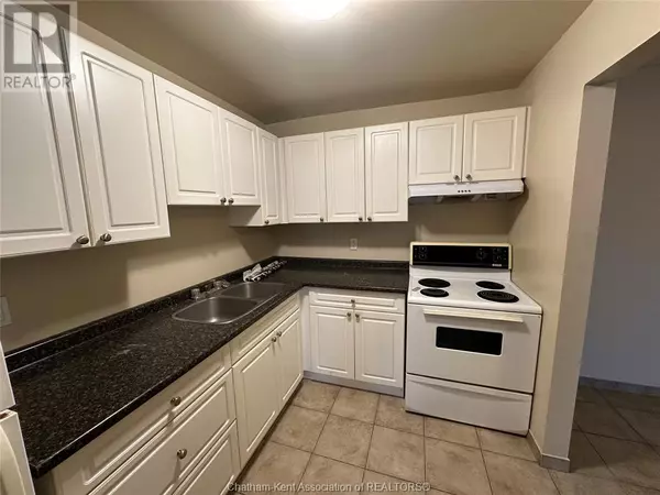 9 Sarah CRES #303, Chatham, ON N7M5R1