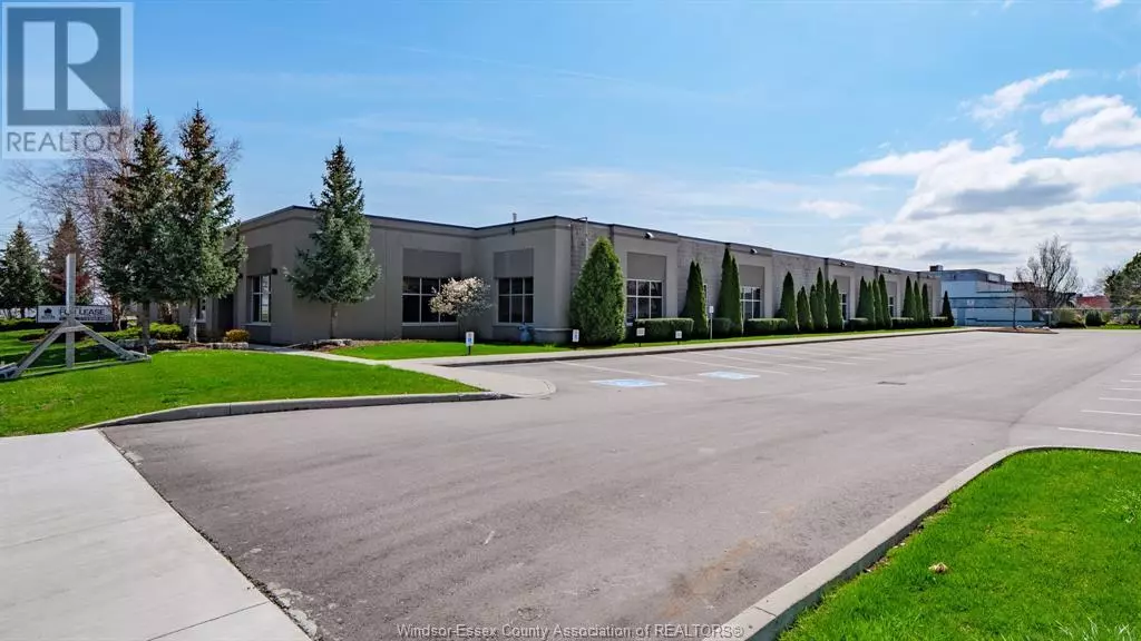 Windsor, ON N8W5A6,3445 WHEELTON #130