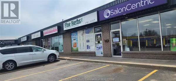 Windsor, ON N8X3W7,2597 HOWARD AVENUE