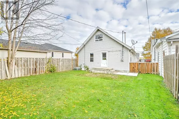 Windsor, ON N8W3V1,3265 RIBERDY ROAD