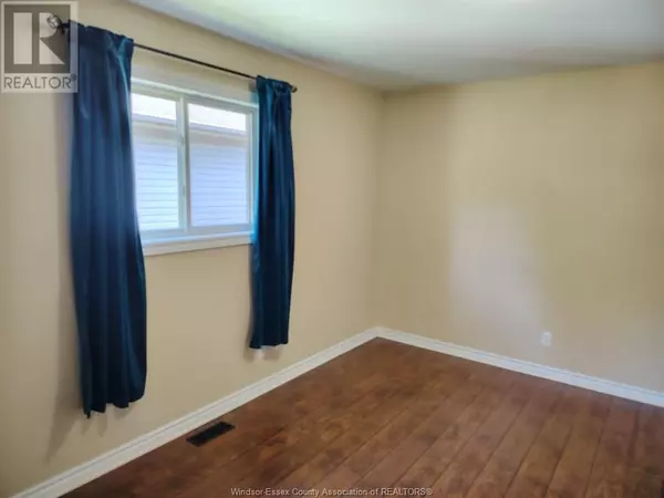Windsor, ON N9E4T7,3240 NORTHWAY AVENUE