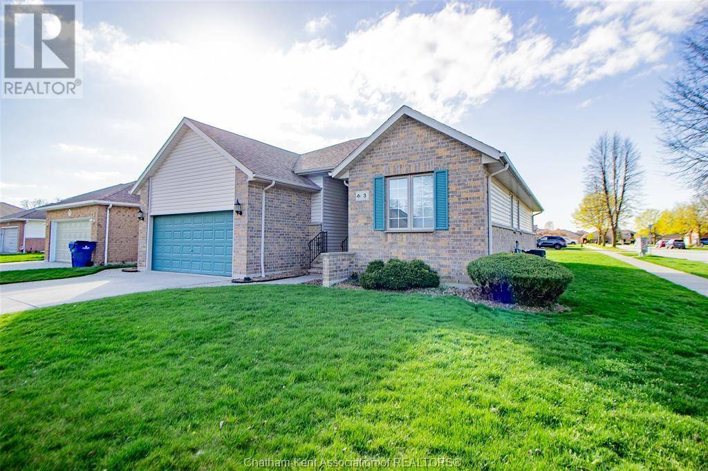 Chatham, ON N7L5L5,3 Crocus COURT