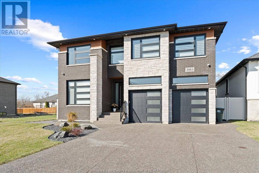 Windsor, ON N9E0A8,3063 BETTS AVENUE
