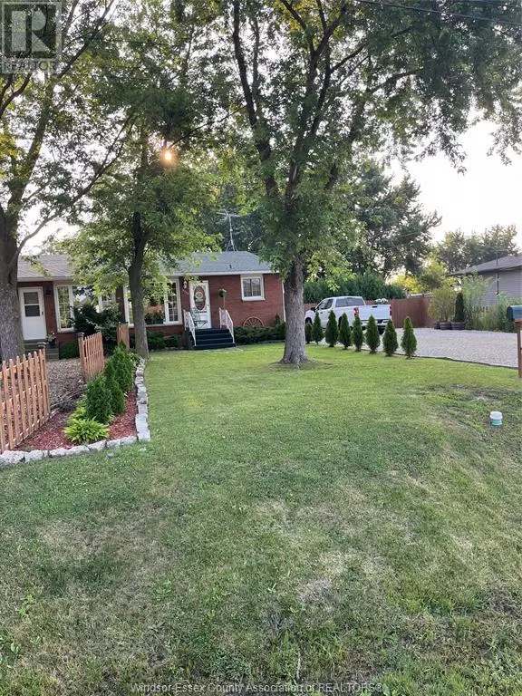 Lasalle, ON N9H1H6,5352 HURON CHURCH