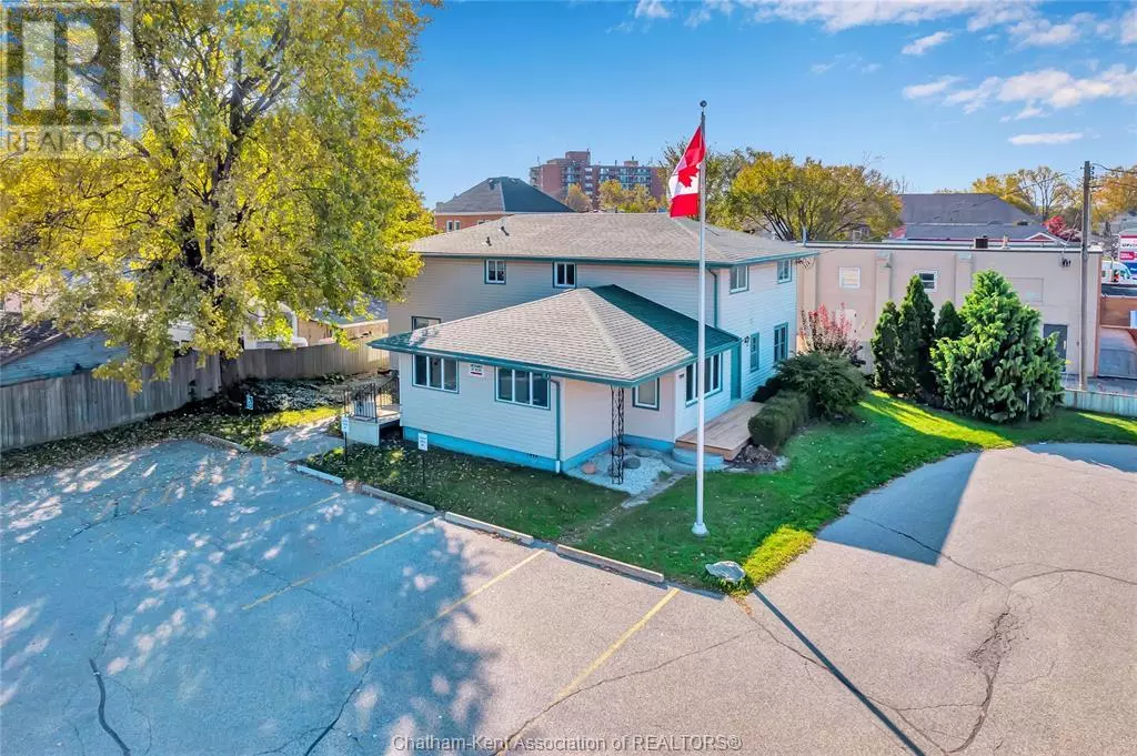 Chatham, ON N7L1C1,186-196 Grand AVENUE West