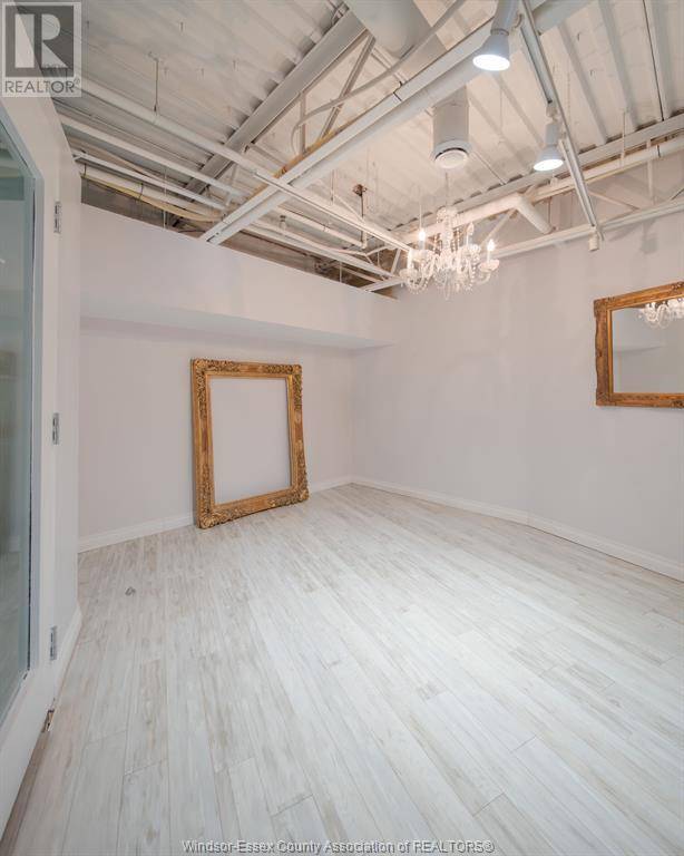 Tecumseh, ON N8N2L9,1695 MANNING ROAD Unit# 170 - UPPER ROOM