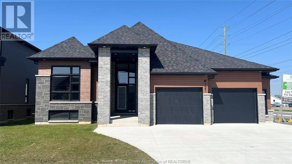 121 HAZEL, Kingsville, ON N9Y0A9