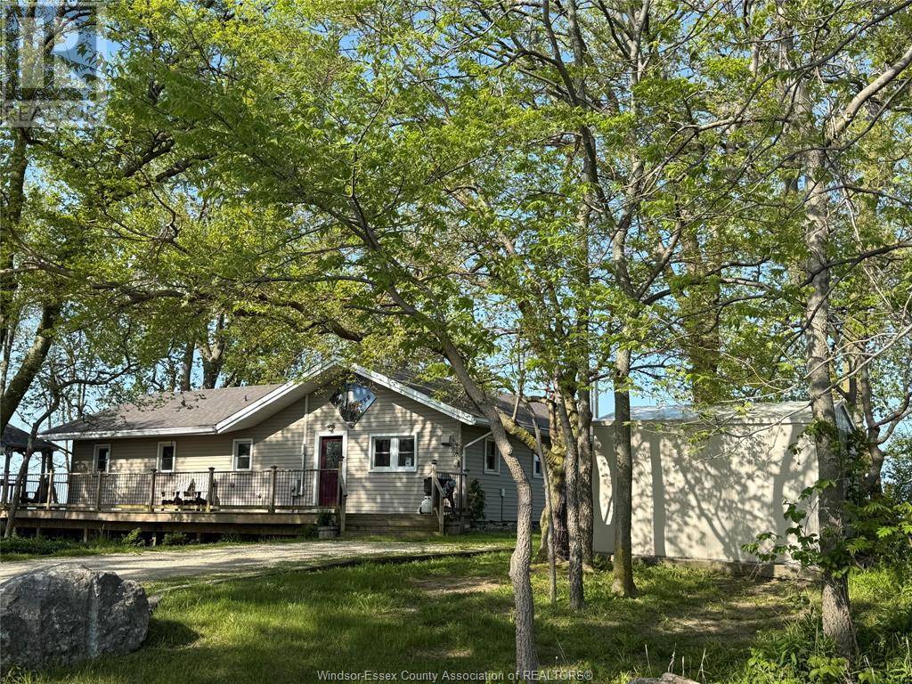 Pelee Island, ON N0R1M0,1 EAST SHORE