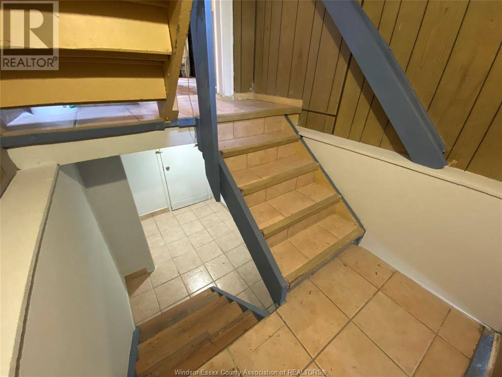 Windsor, ON N9A4L6,845 PELISSIER #BASEMENT