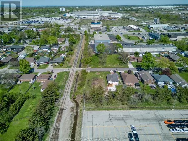 Windsor, ON N8T2R8,3201 CLEMENCEAU