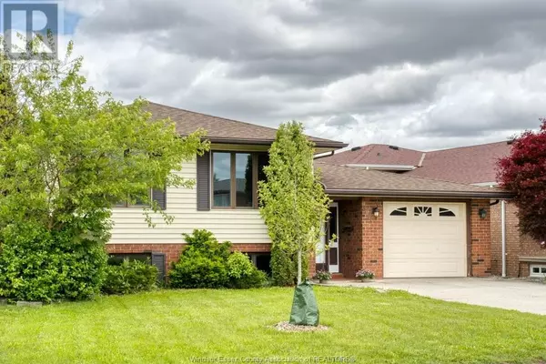 Windsor, ON N9E4G1,3034 FAZIO DRIVE