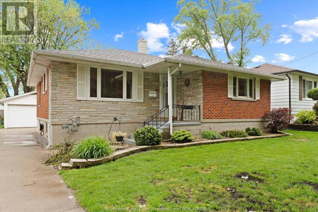 Leamington, ON N8H1K9,46 GRACE AVENUE