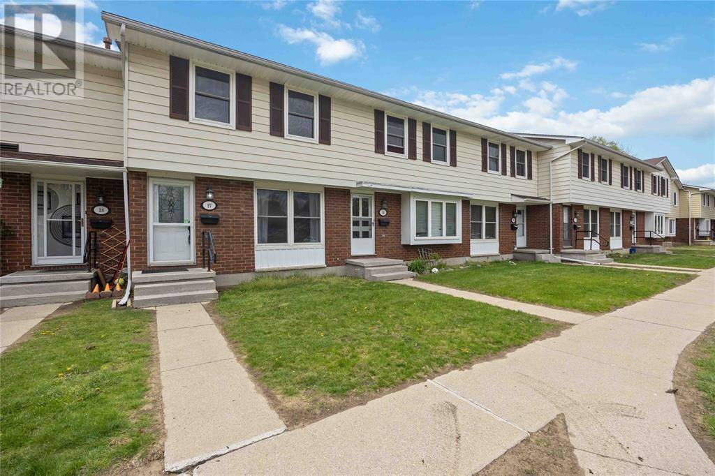 825 Exmouth ST #27, Sarnia, ON N7T5R1