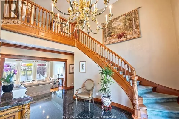 Windsor, ON N9G2R3,944 LAKE TRAIL DRIVE