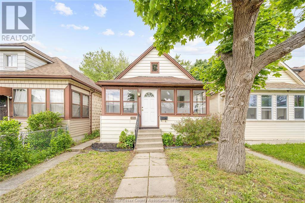 567 BRIDGE AVENUE, Windsor, ON N9B2M3