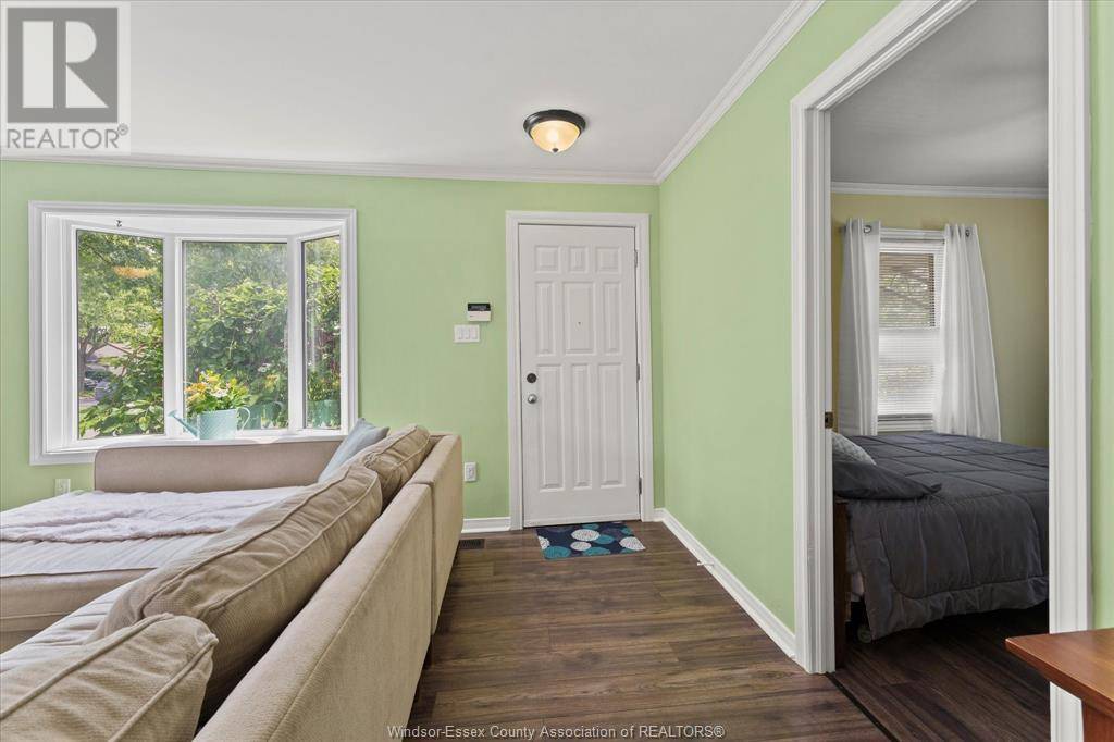 Windsor, ON N9C3N5,1170 STRATHMORE AVENUE