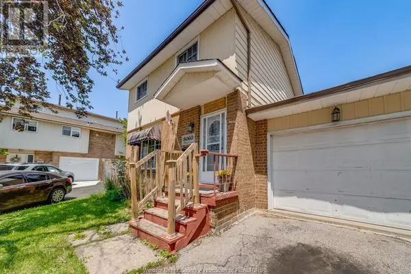 Windsor, ON N8R2A5,8060 MOLNAR CRESCENT