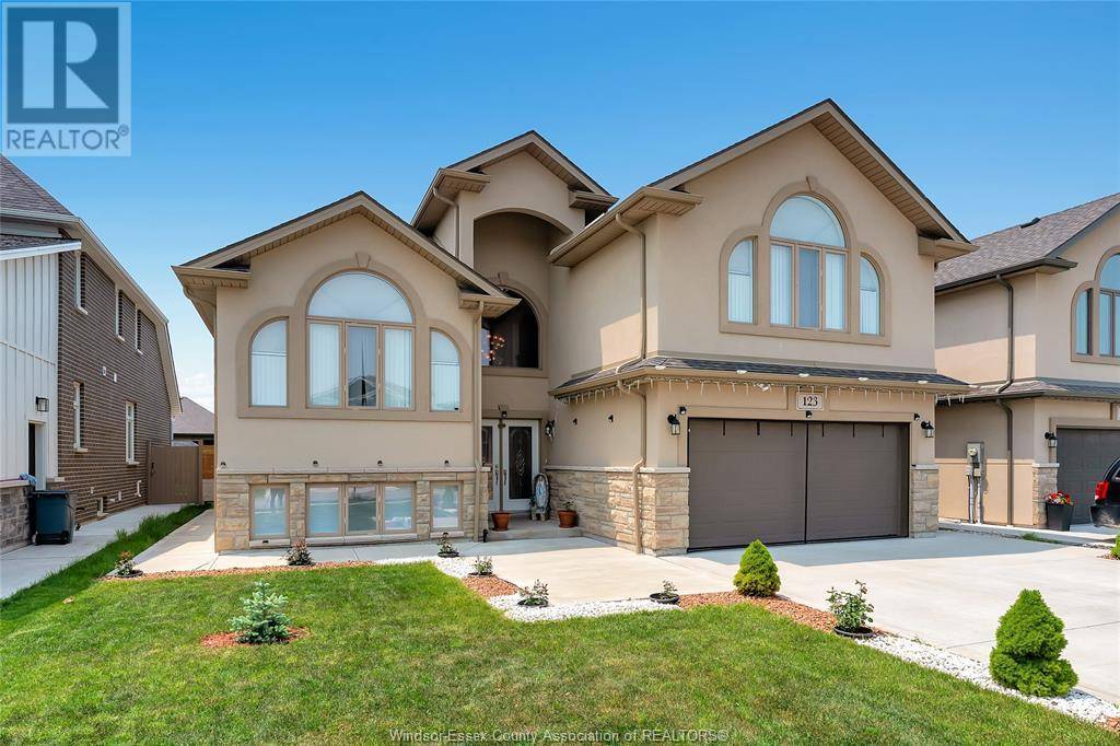 Belle River, ON N8L0G8,123 SUMMER STREET