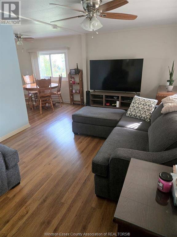 Essex, ON N8M2A2,125 STEVEN COURT