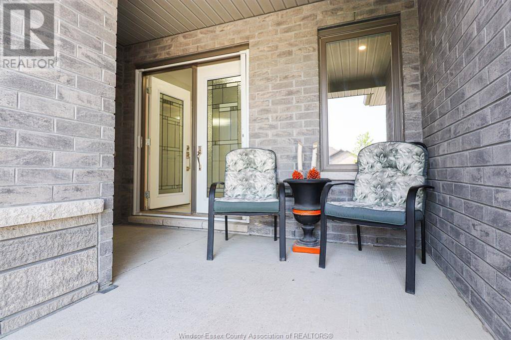 Windsor, ON N8W0B2,3572 HALLEE CRESCENT