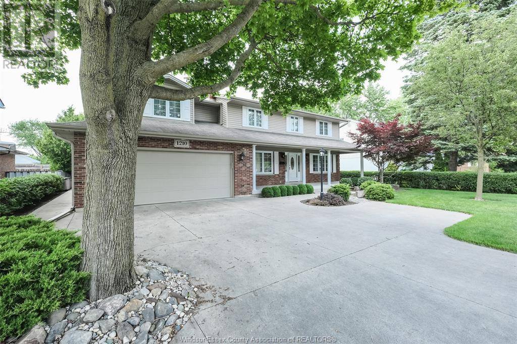 Windsor, ON N9G1B7,1210 CABANA