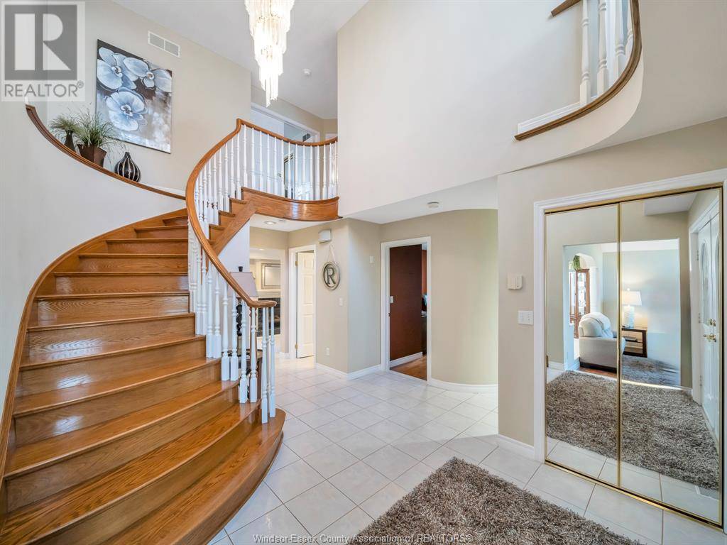 Leamington, ON N8H5E2,27 Cheyenne COURT