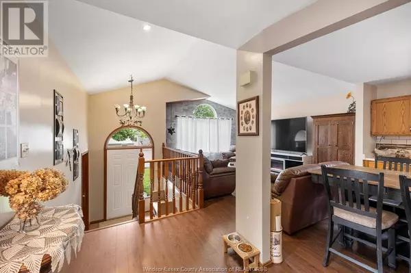 Windsor, ON N8T3M8,4758 THERESA PLACE