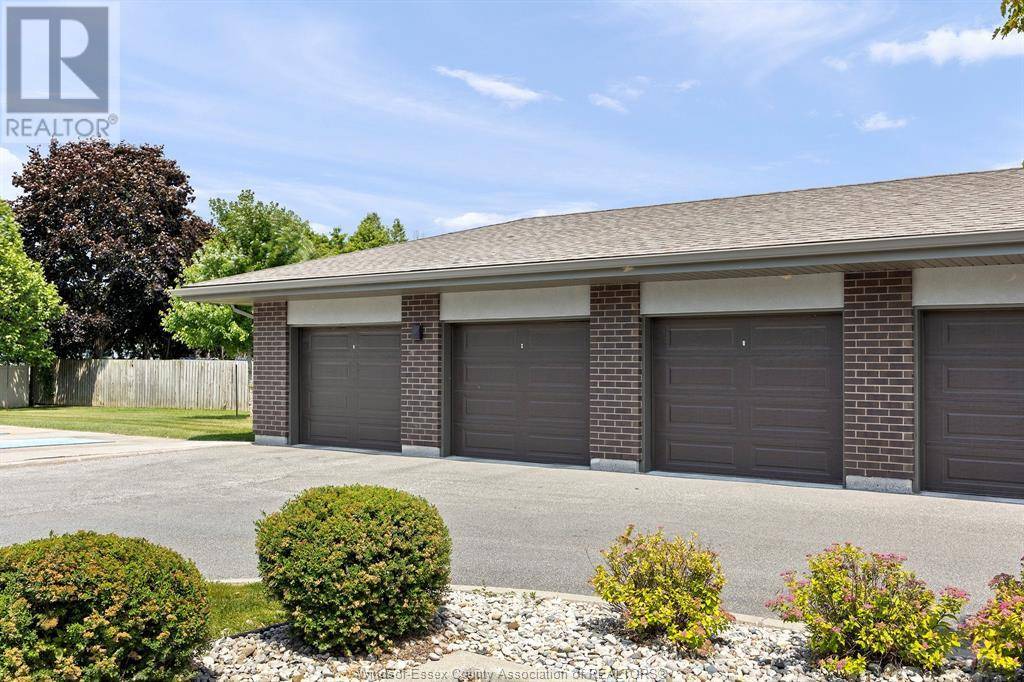Lasalle, ON N9J0E3,5840 NEWMAN BLVD #318