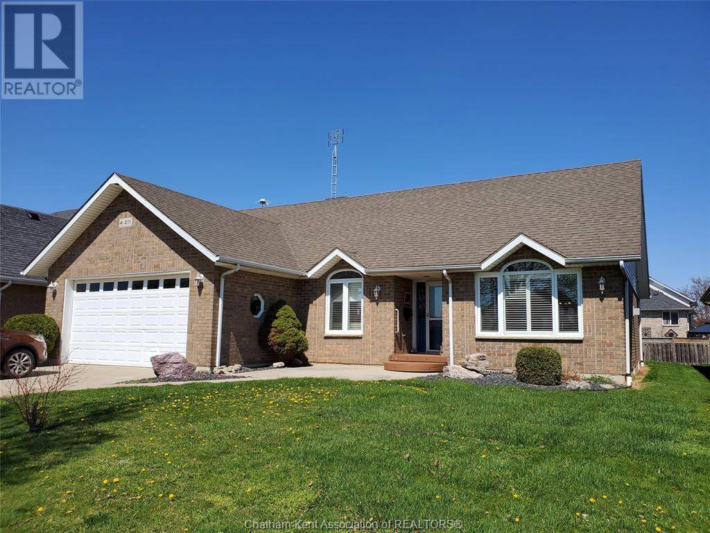 211 Garden Path, Chatham, ON N7L5M2