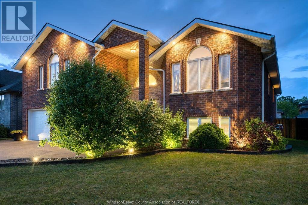 Lasalle, ON N9J1J7,455 HURON