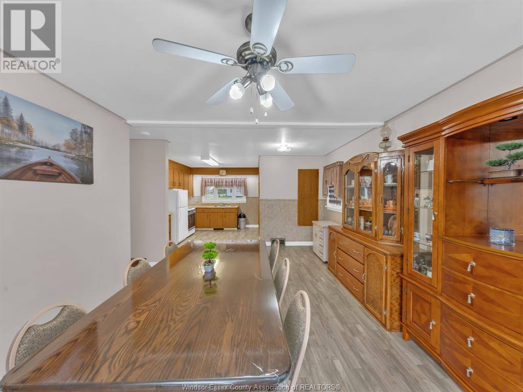 Leamington, ON N8H2G4,21 William AVENUE