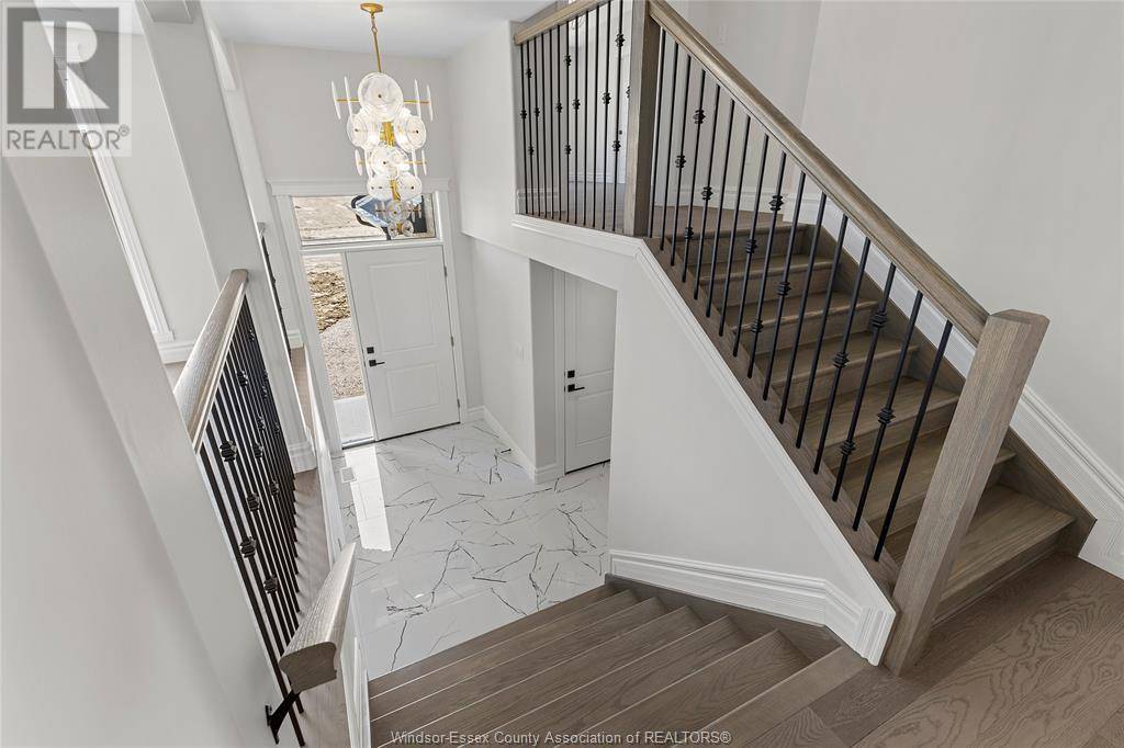 Lakeshore, ON N0R1A7,629 SUMMIT STREET