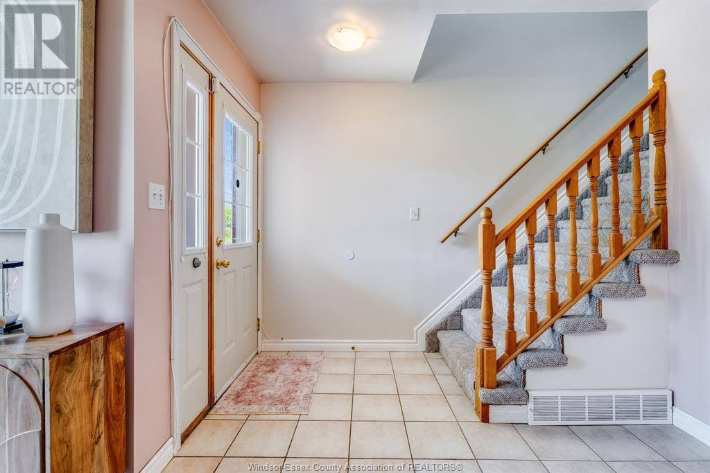 Harrow, ON N0R1G0,188 ARTHUR STREET North