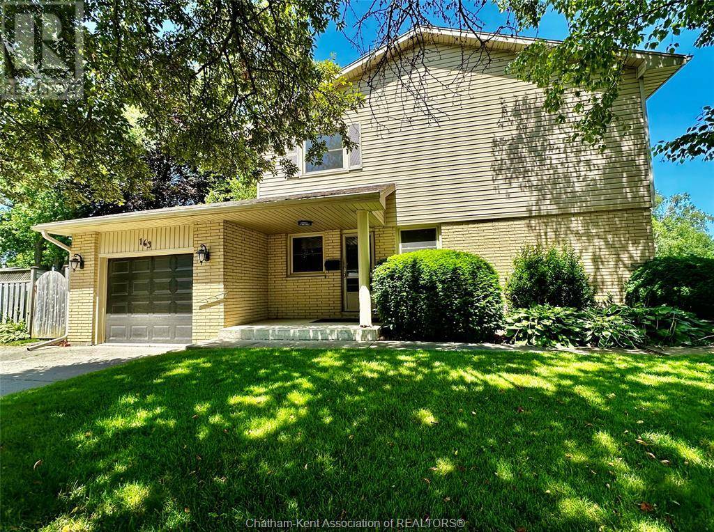 Chatham, ON N7M2C4,163 Cecile AVENUE