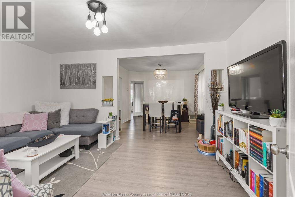 Windsor, ON N8N2W6,1668 GOYEAU