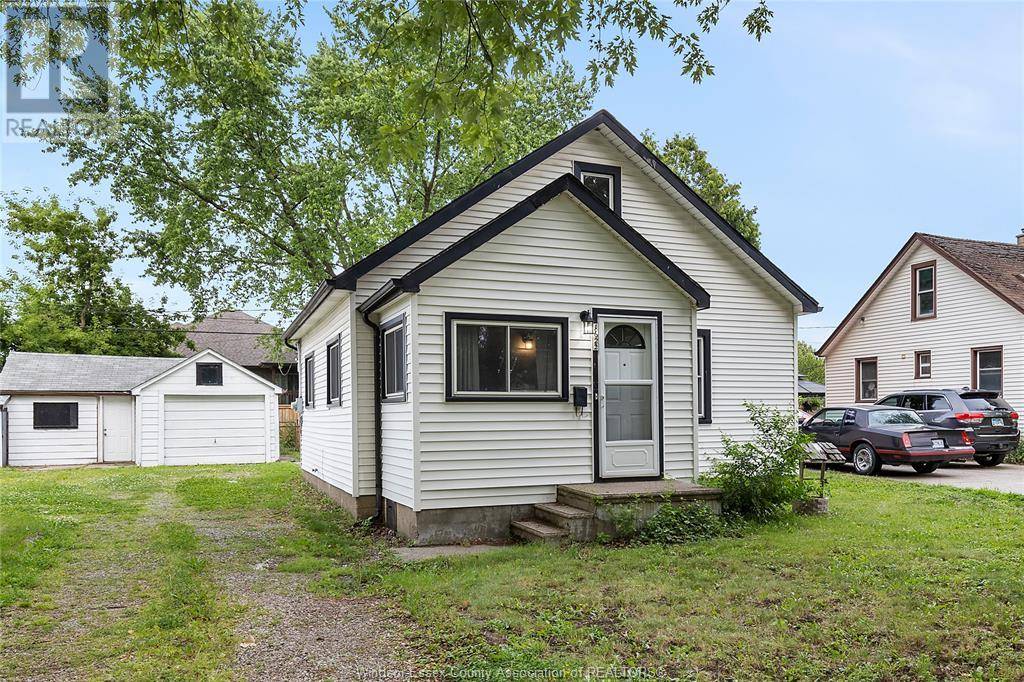 Windsor, ON N9B3L5,1622 BETTS