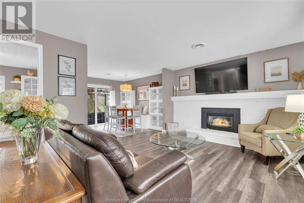 Kingsville, ON N9Y2Y2,3049 ROWLEY PARK DRIVE