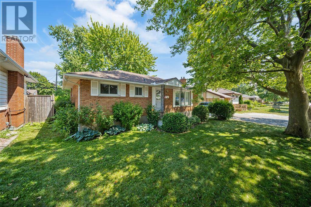 Sarnia, ON N7T3W2,190 Indian ROAD