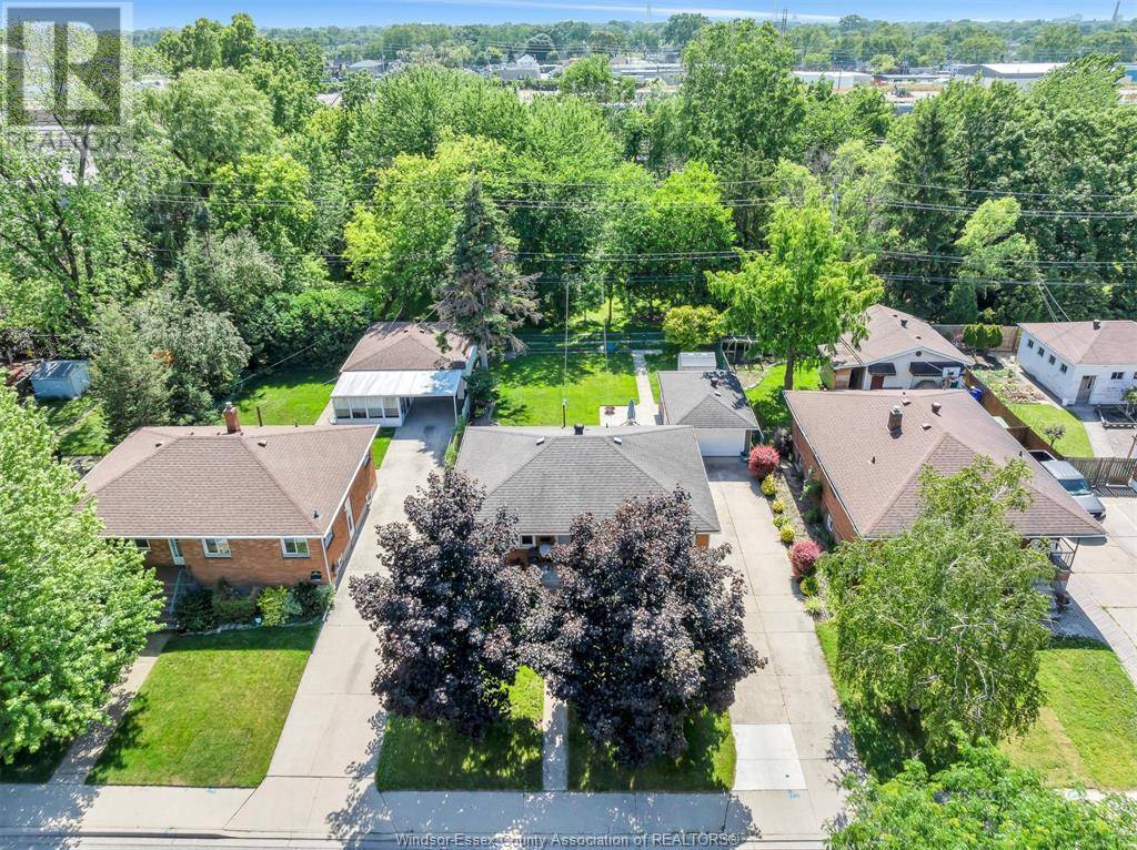 Windsor, ON N8X1Y7,1315 JANETTE AVE