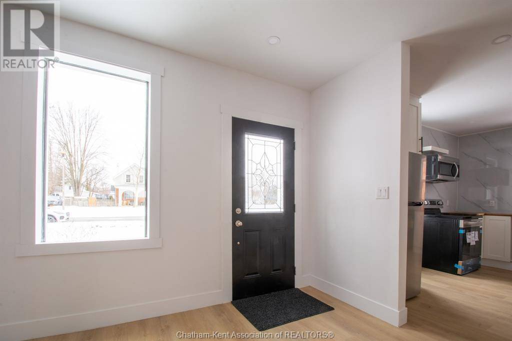 Dresden, ON N0P1M0,231 Hughes STREET