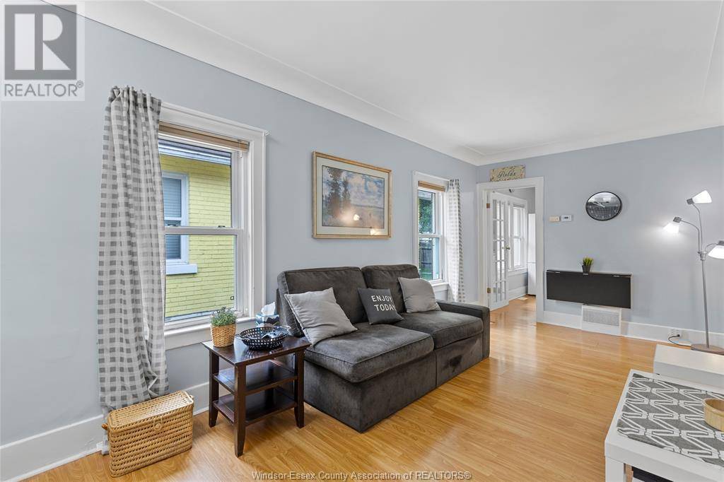 Windsor, ON N9B2L4,947 JOSEPHINE