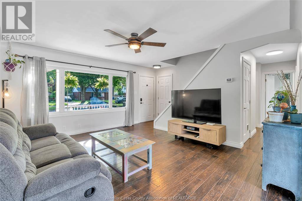 Windsor, ON N9E2H4,3170 ACADEMY DRIVE