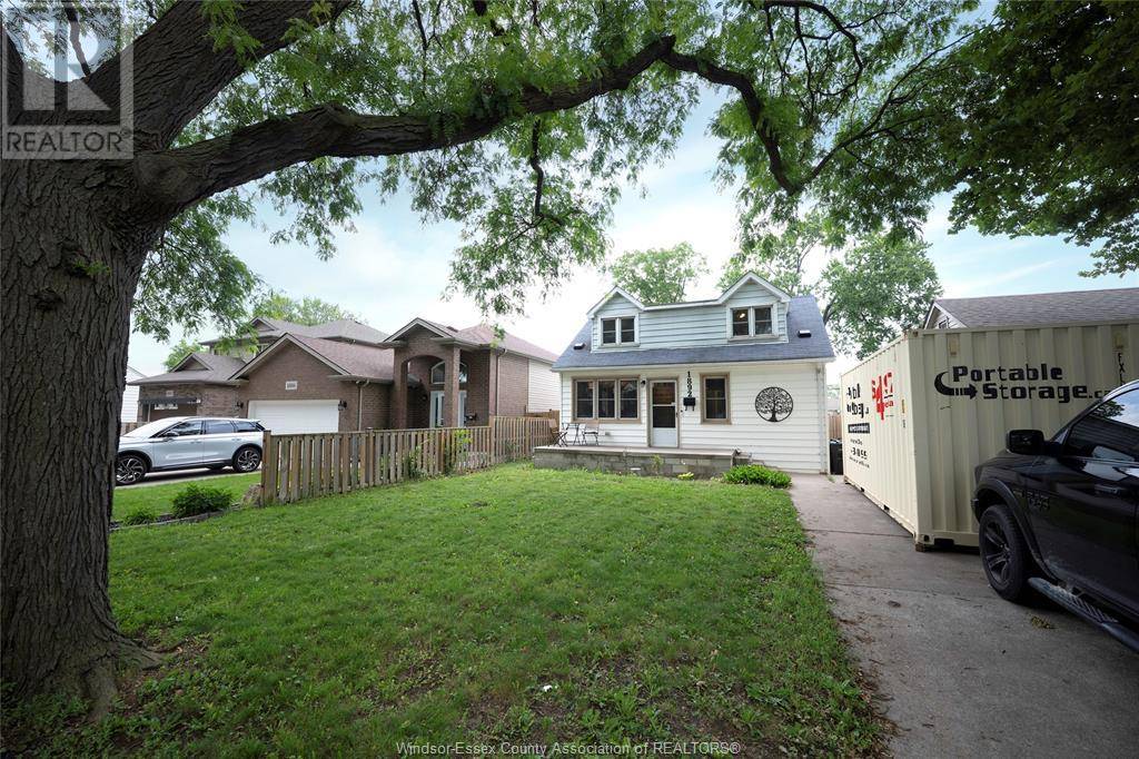 Windsor, ON N8T1X4,1892 Westminster Blvd