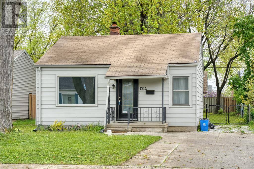 Windsor, ON N8X2B5,1212 Elm AVENUE