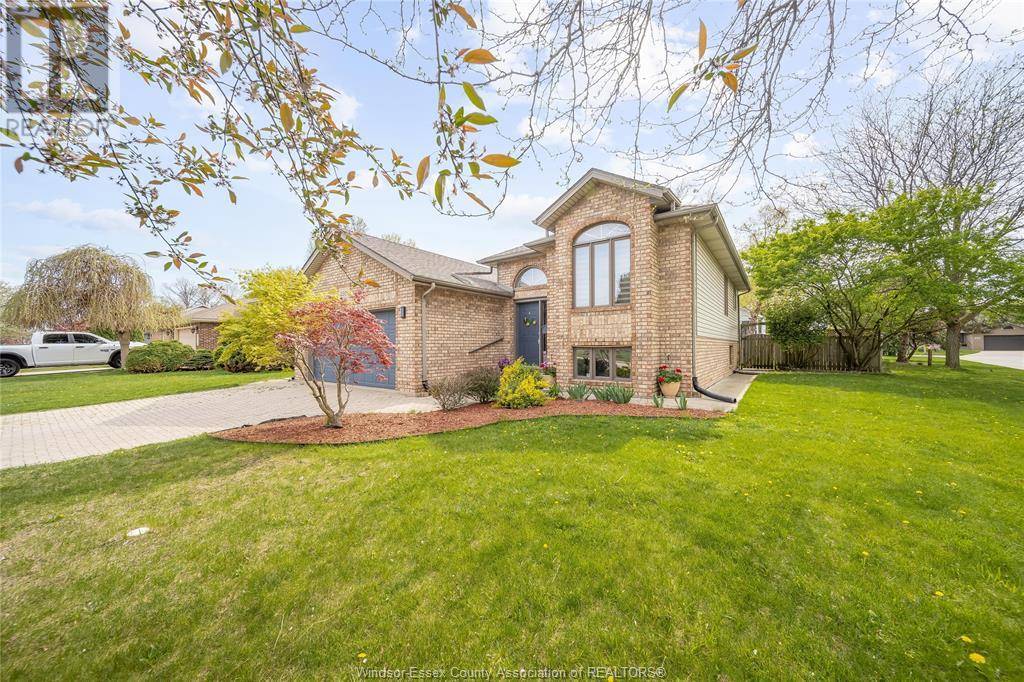 2505 ST CLAIR AVENUE, Windsor, ON N9E4L9